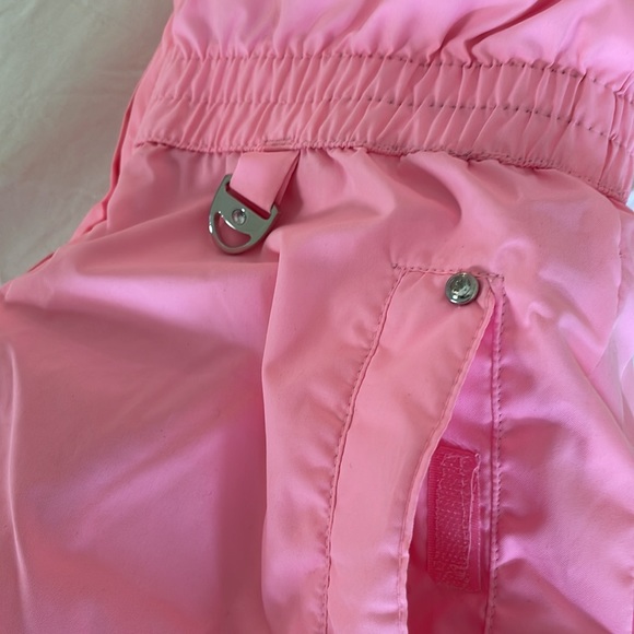 Girl’s 6X pink snow pants with Bob and shoulder straps - Picture 8 of 8